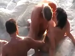 Pornó videó egy ázsi ...